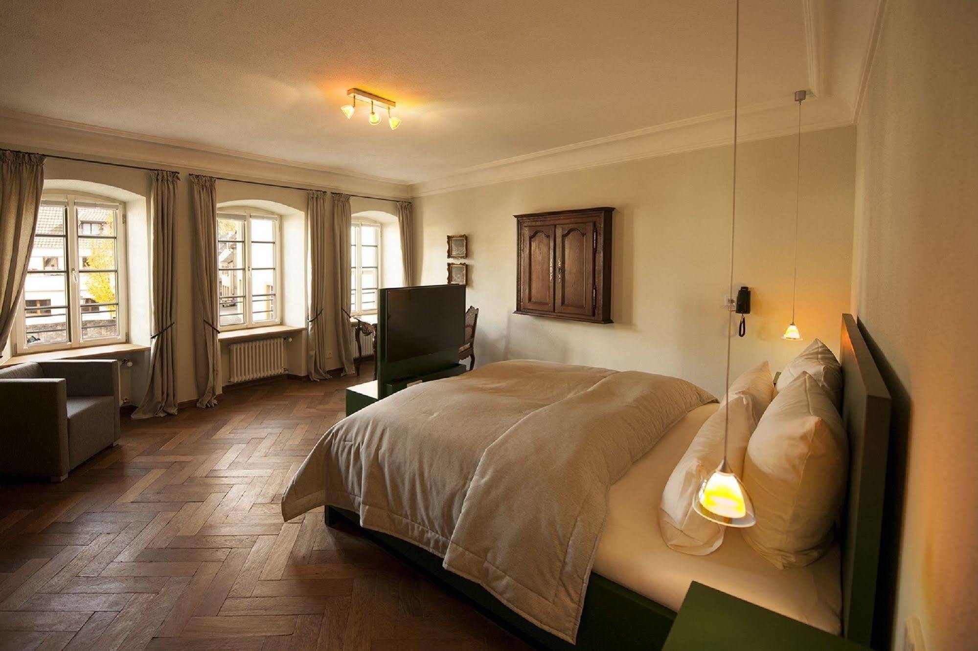 Romantik Hotel Meisenheimer Hof Экстерьер фото