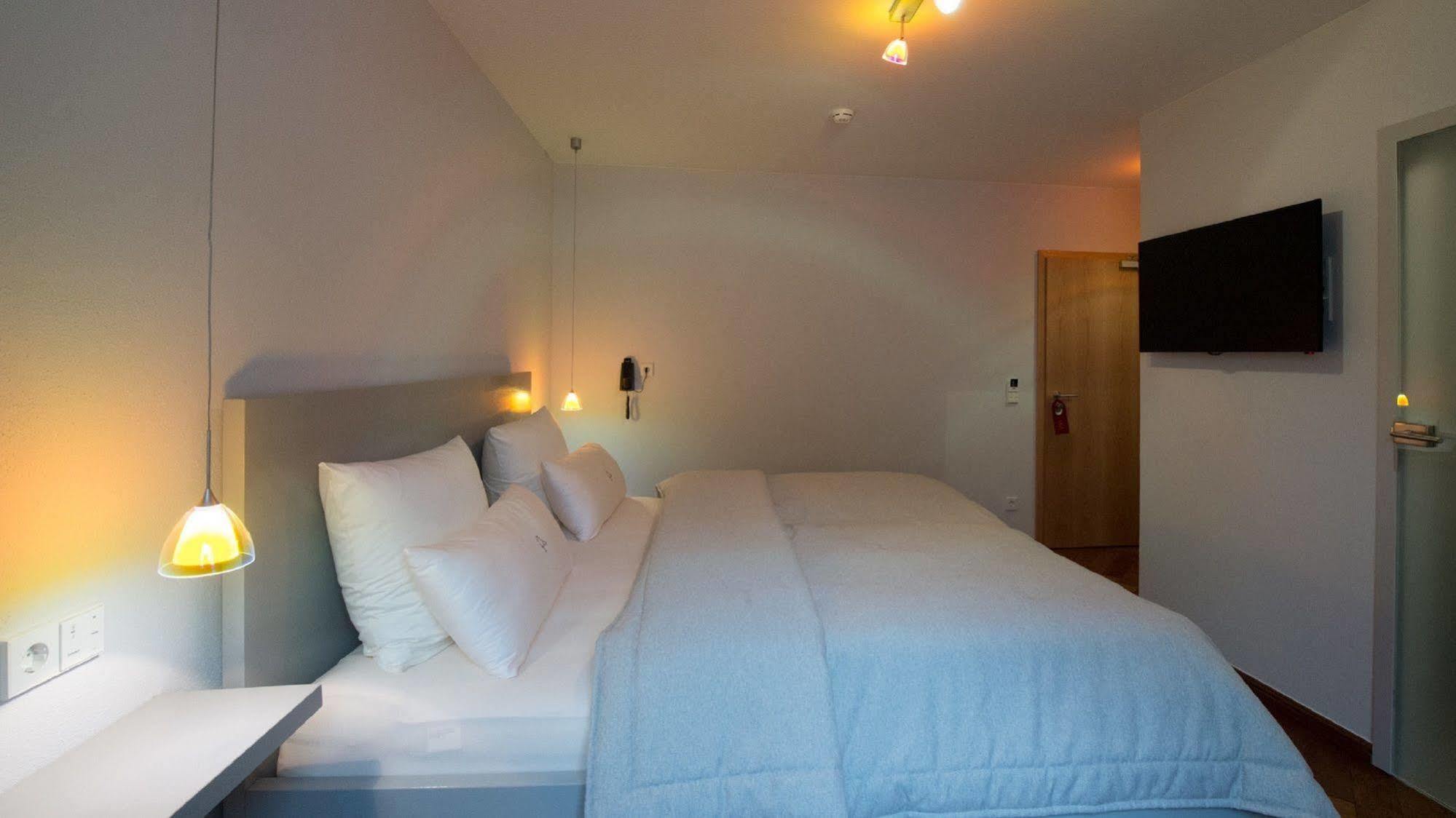Romantik Hotel Meisenheimer Hof Экстерьер фото