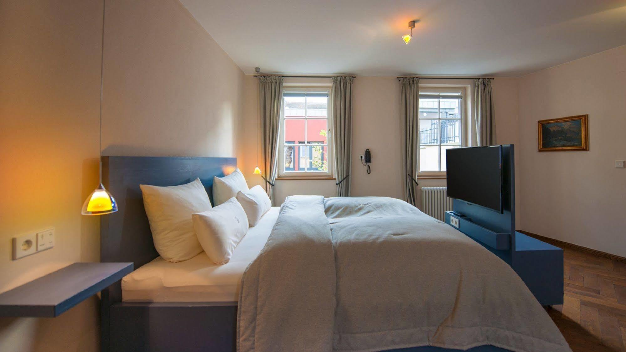 Romantik Hotel Meisenheimer Hof Экстерьер фото