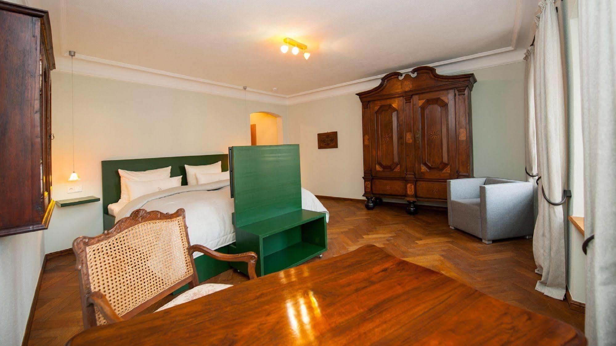 Romantik Hotel Meisenheimer Hof Экстерьер фото