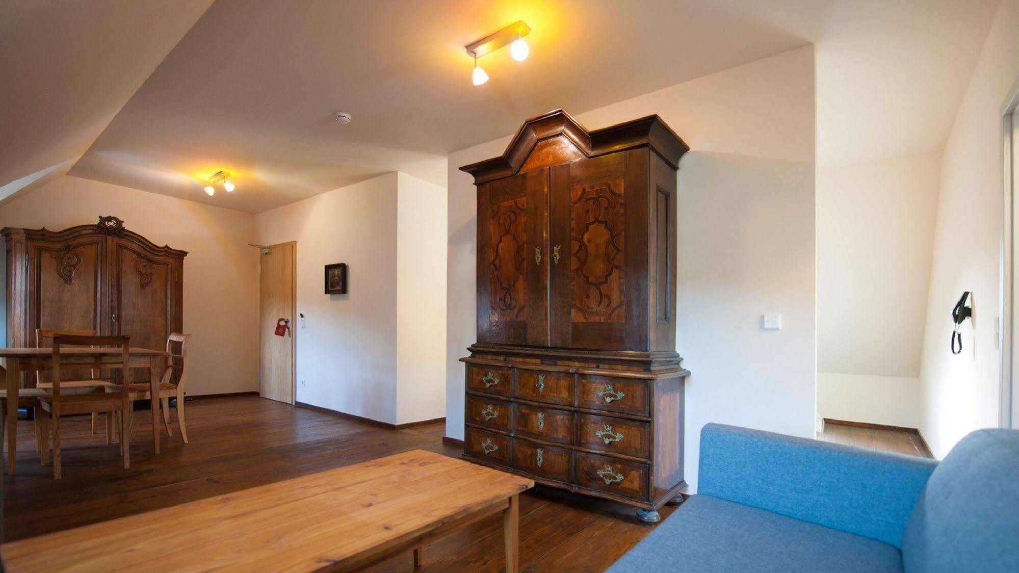 Romantik Hotel Meisenheimer Hof Экстерьер фото