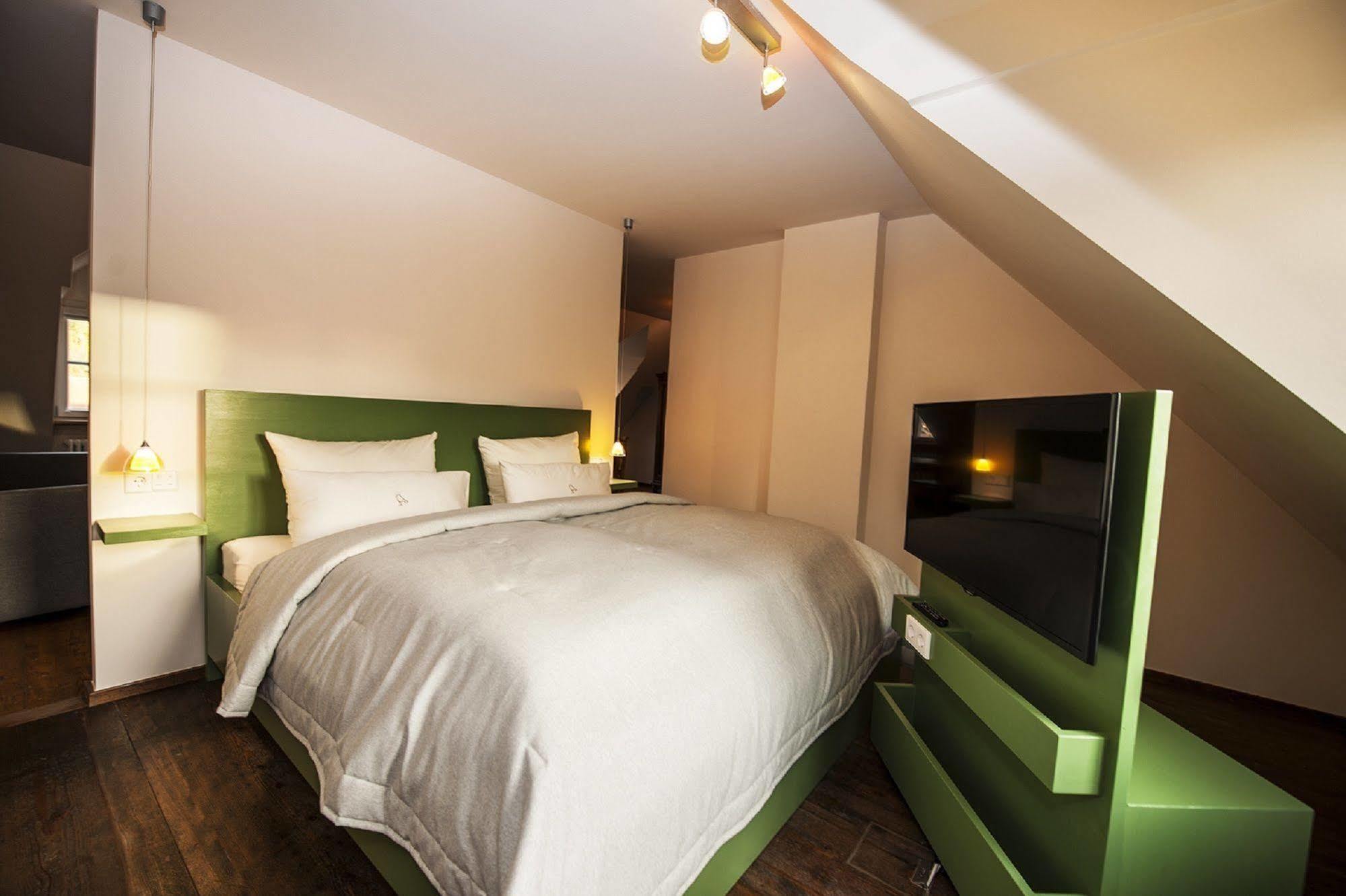 Romantik Hotel Meisenheimer Hof Экстерьер фото